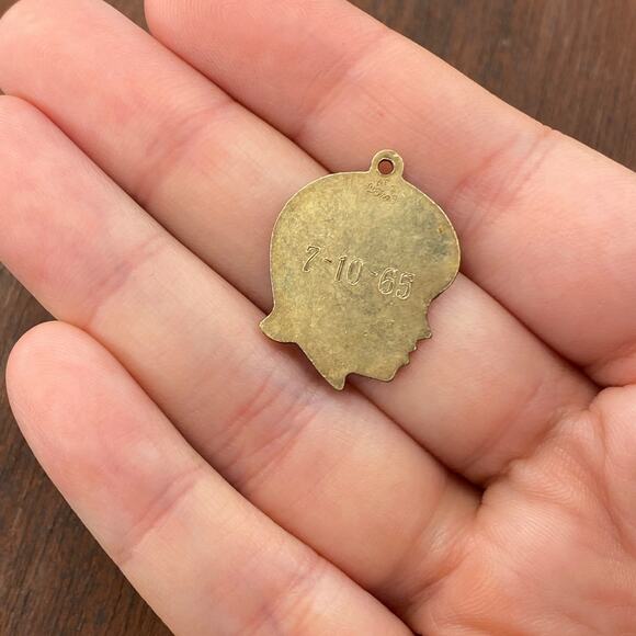 Vintage Elco 12KT GF "Jory" Silhouette Head Girl Pendant Bracelet Charm - Picture 2 of 4